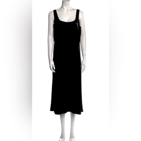 Vince Dresses & Skirts - Vince - Scoop neck Midi Silk dress